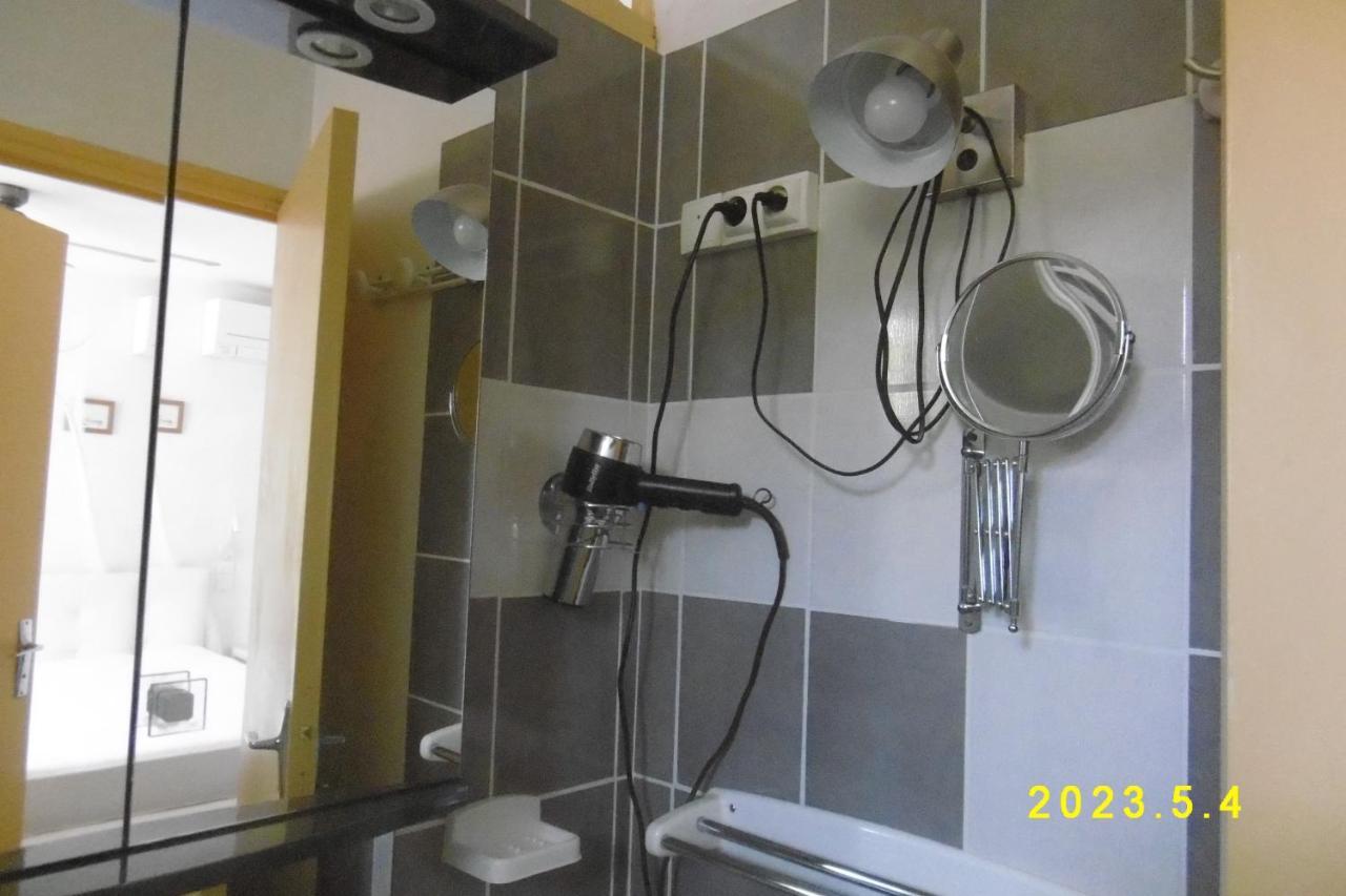 rez de chaussée studio climatisé dans villa Aigues-Mortes Exterior foto